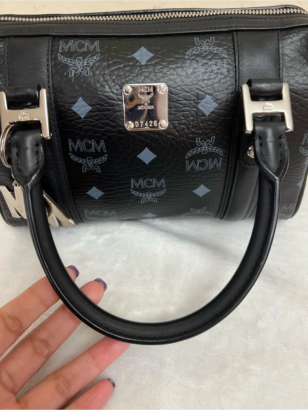 AUTH MCM BOSTON 20